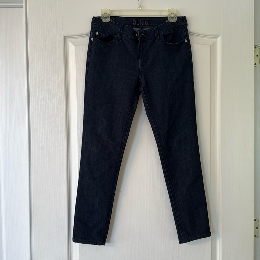 DL1961 Dark Wash Amanda Skinny Jeans - Size 28